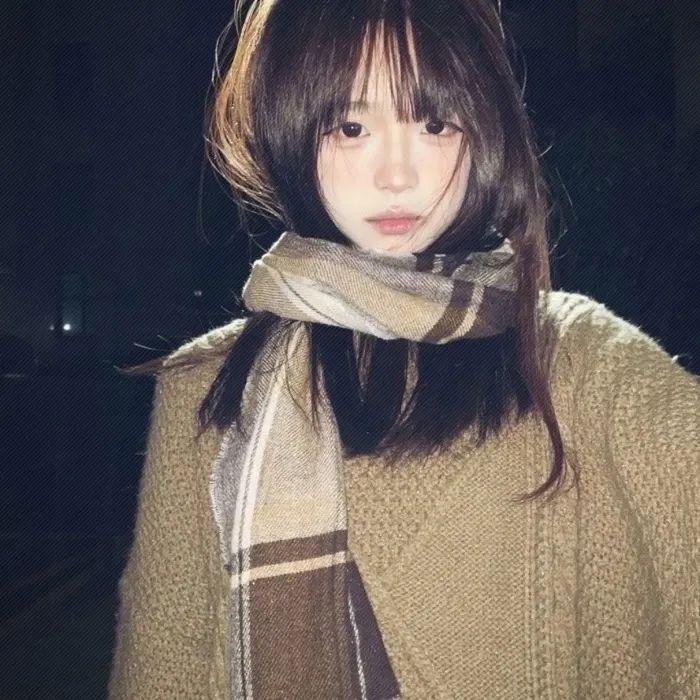 蒙面纱的男子